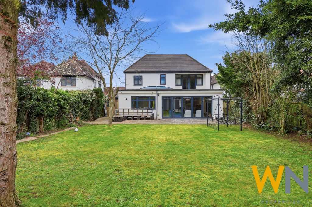 Property photo 3 of 47
