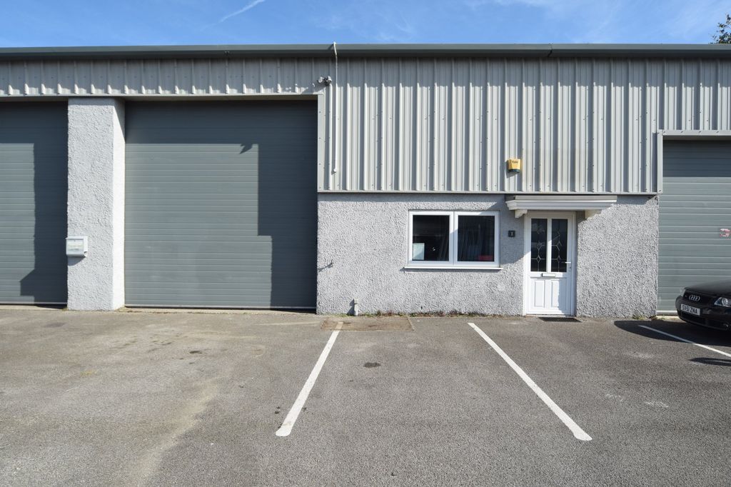 Property photo 2 of 12 Front