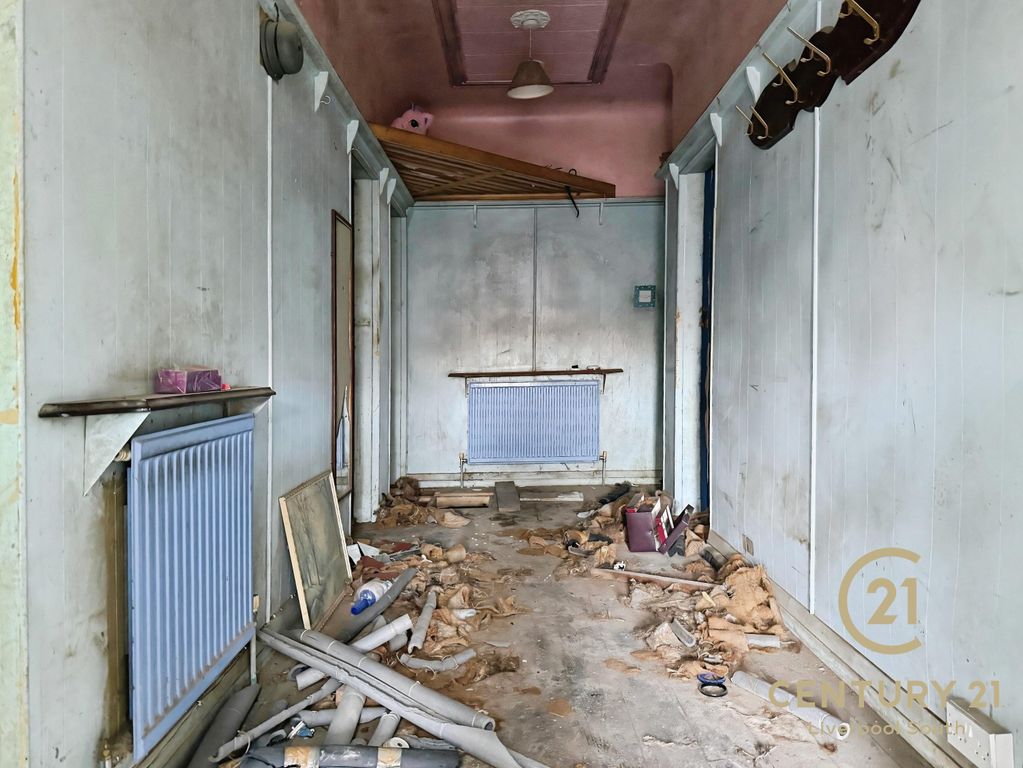 Property photo 3 of 24