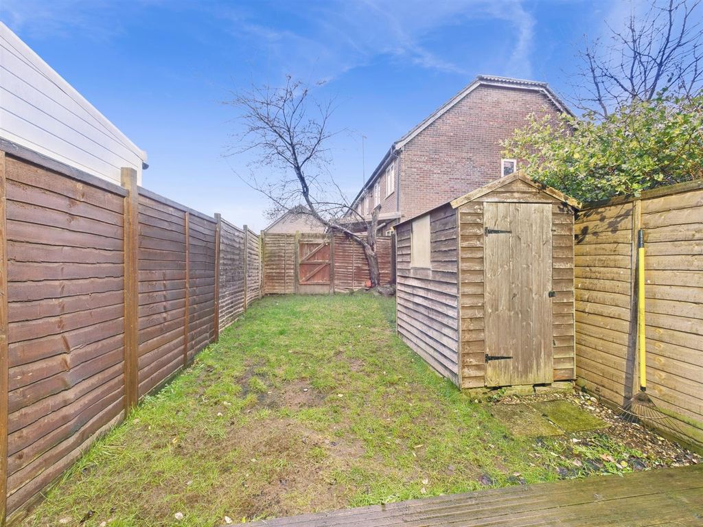 Property photo 2 of 8 Cam02435G0-Pr0113-Still003.Jpg