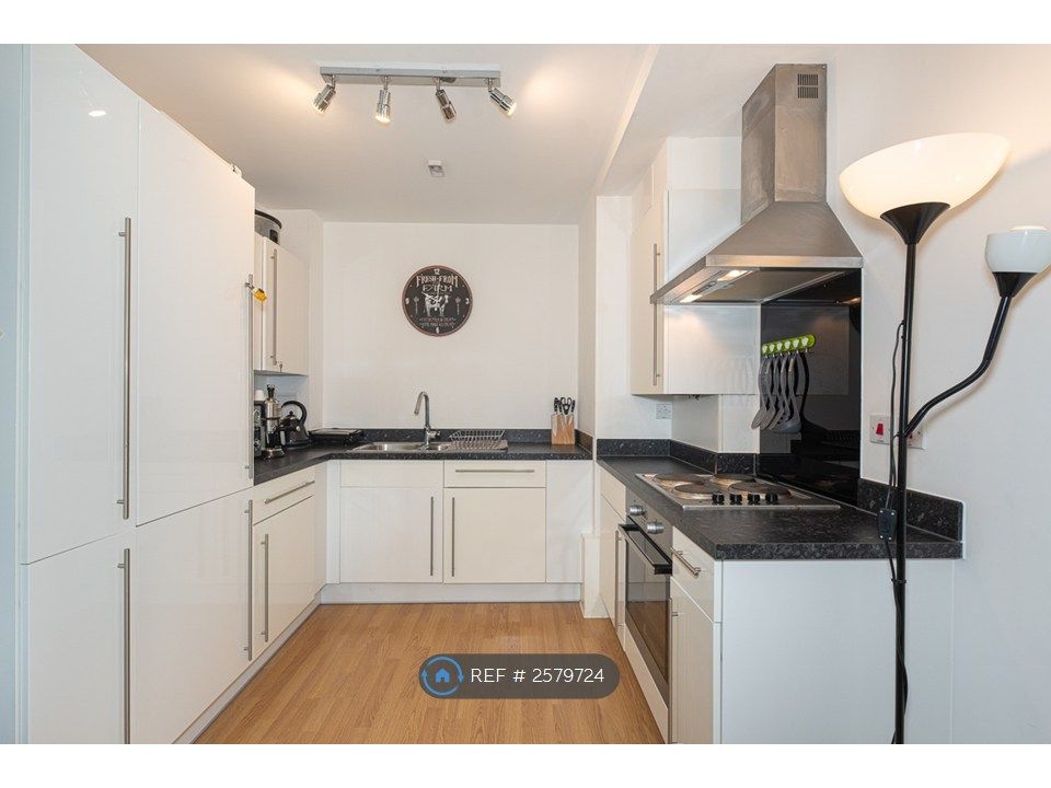 Property photo 2 of 11