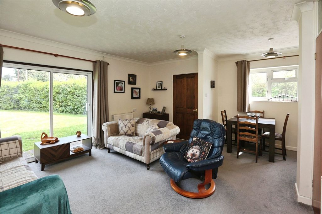 Property photo 2 of 21 Lounge/Dining Room