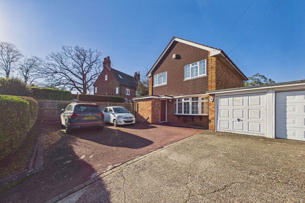 Property photo 1 of 25