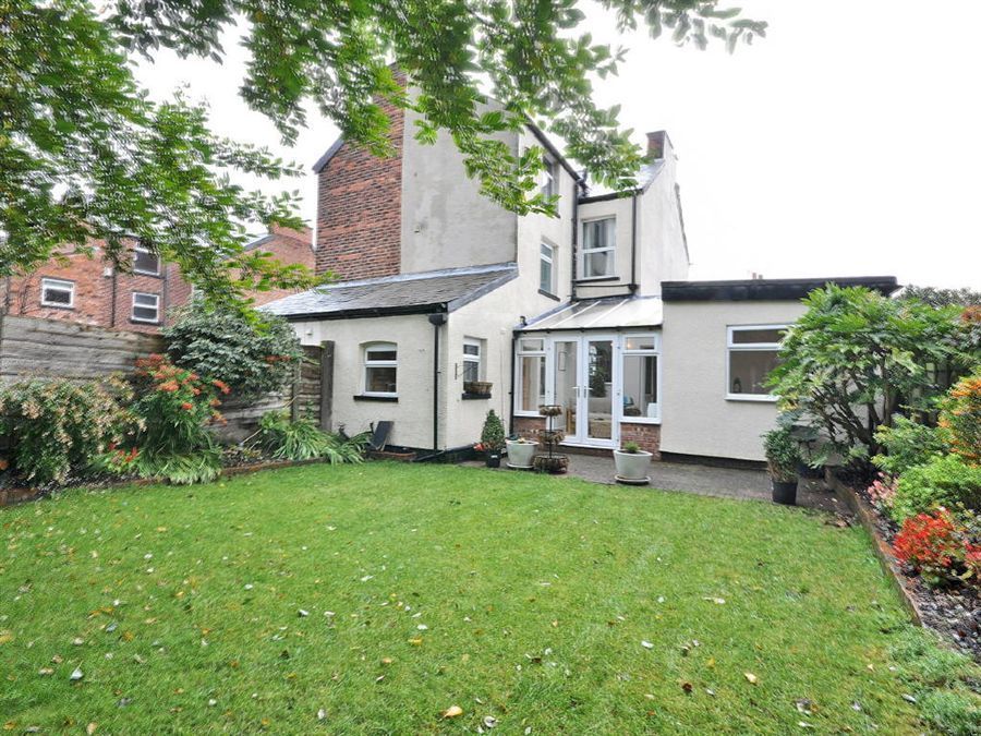 Property photo 2 of 9