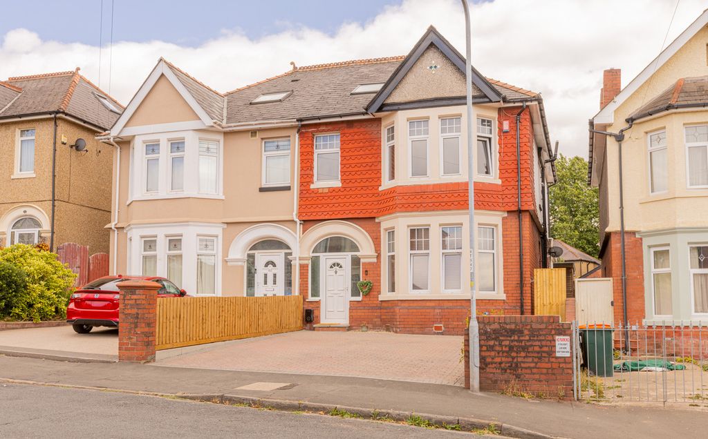 Property photo 1 of 35