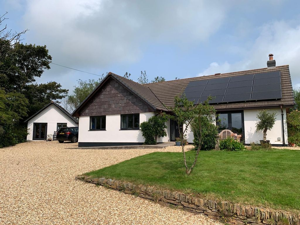Property photo 1 of 33