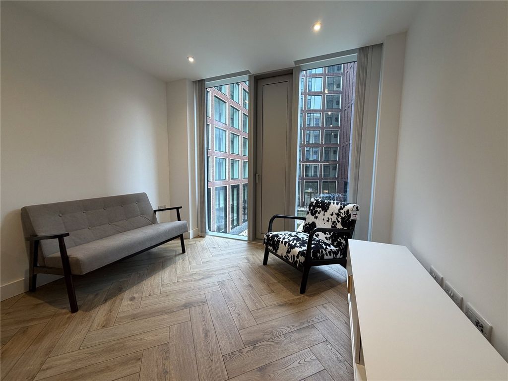 Property photo 2 of 23 Picture No. 36