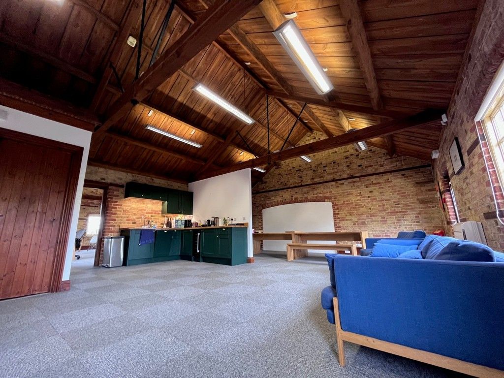 Property photo 2 of 6 Photo 5