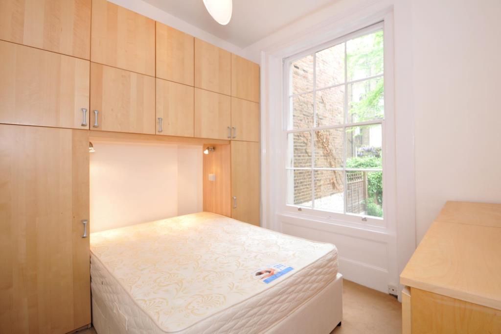 Property photo 3 of 10 Bedroom
