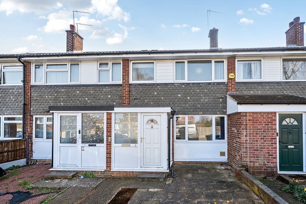 Property photo 1 of 18 External