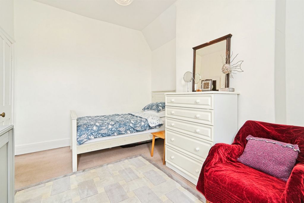 Additional image 13 of 4 bed semi-detached house for saleGreen Head Lane, Keighley BD20