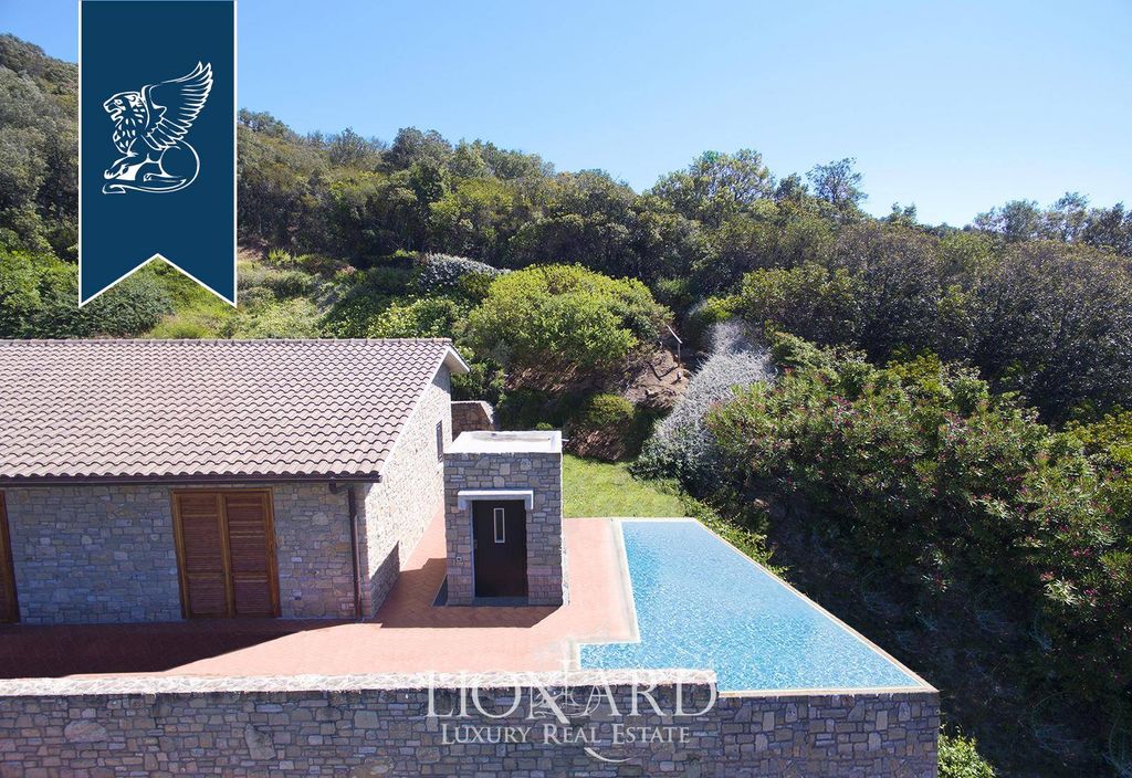Property photo 1 of 43 Ref. 3273