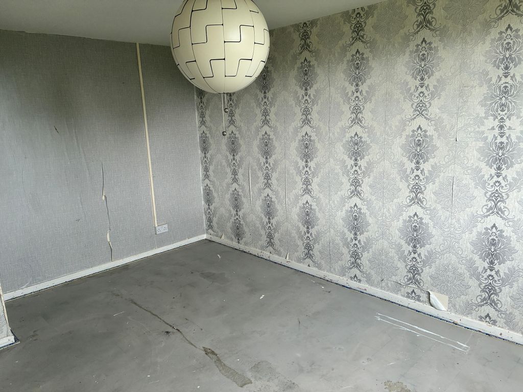 Property photo 3 of 8 20260312_151036190_Ios