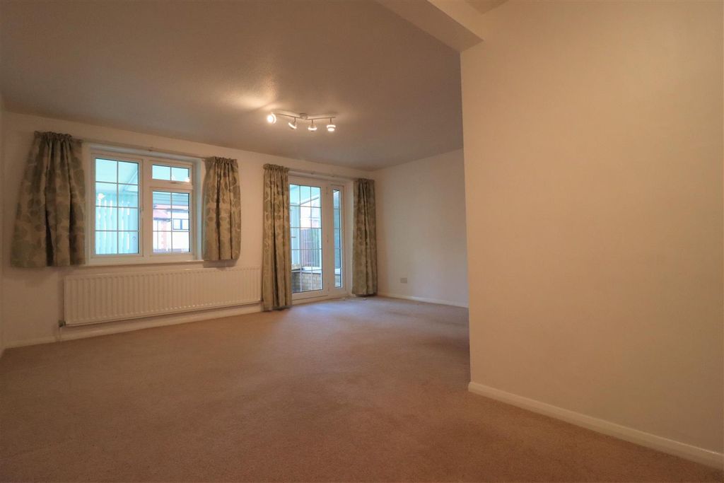 Property photo 2 of 10 Img_6989.Jpg