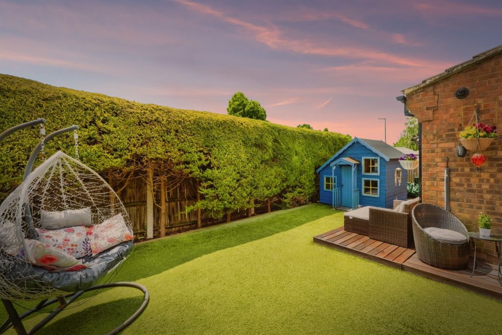 Property photo 2 of 17