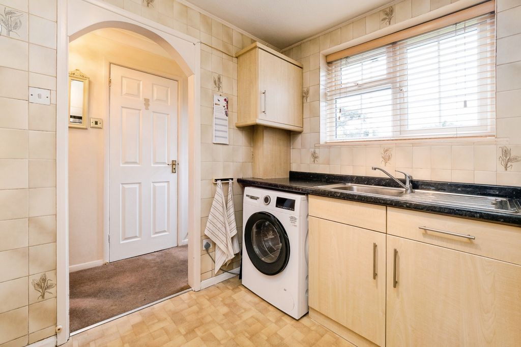 Property photo 3 of 17 Photo