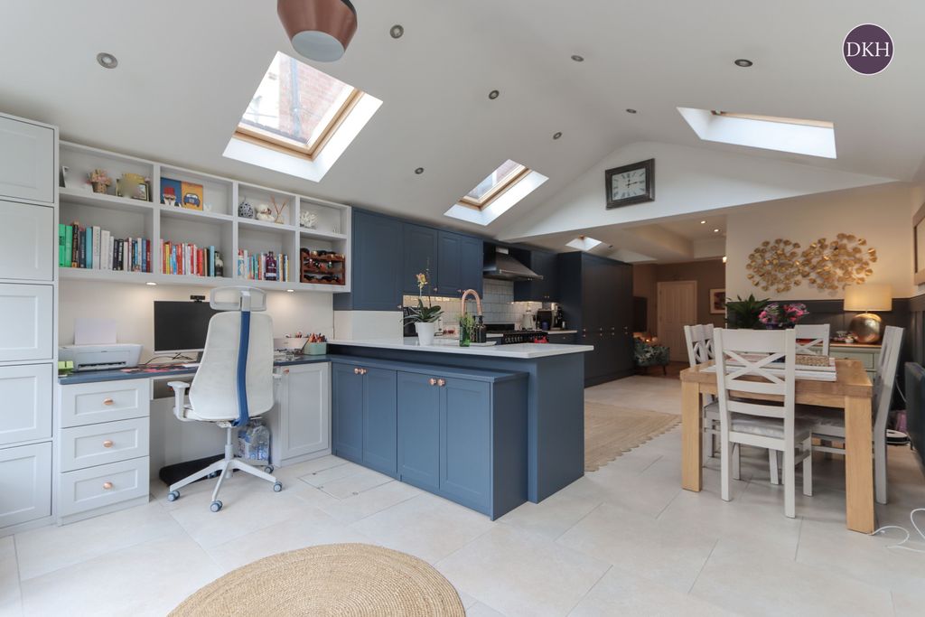 Property photo 3 of 14 Picture No. 13