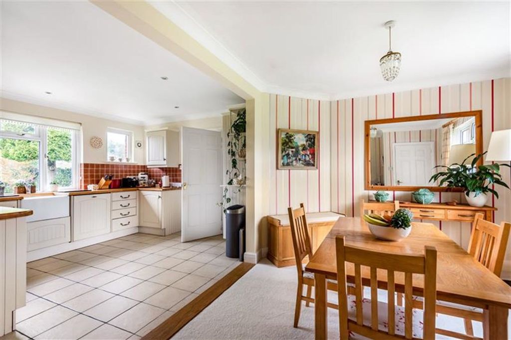 Property photo 2 of 24