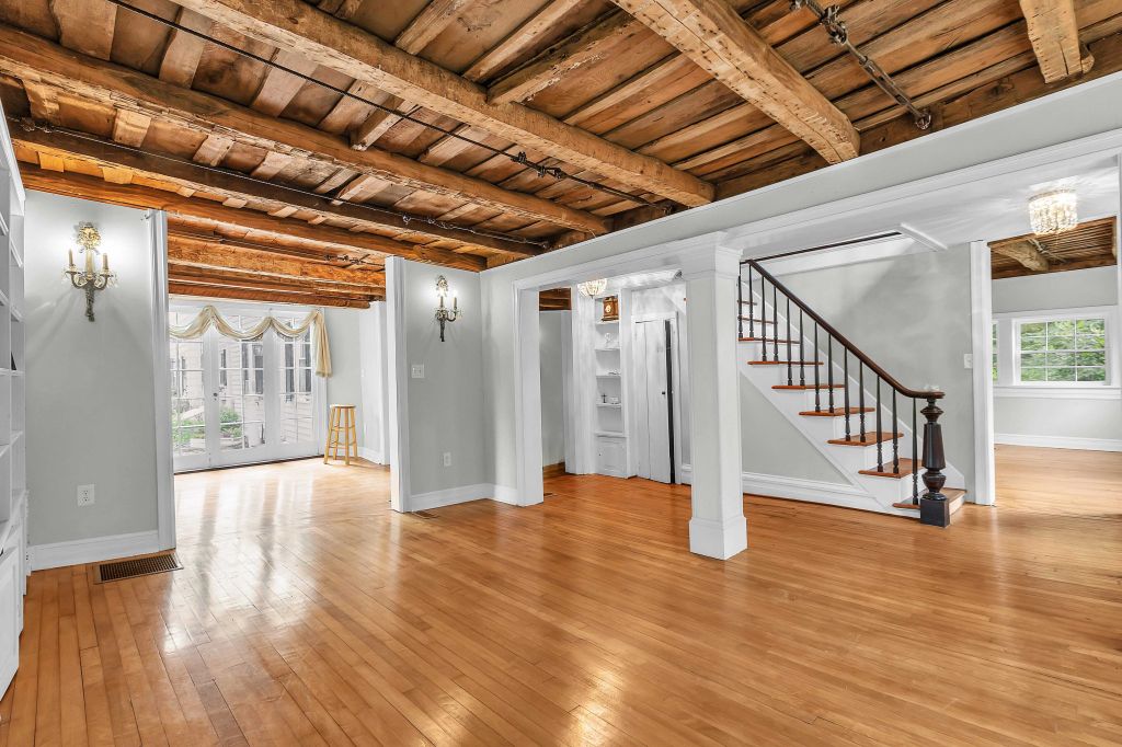Property photo 3 of 16 <Alttext/>