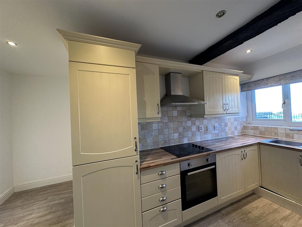 Property photo 3 of 8 Img_3732.Jpeg