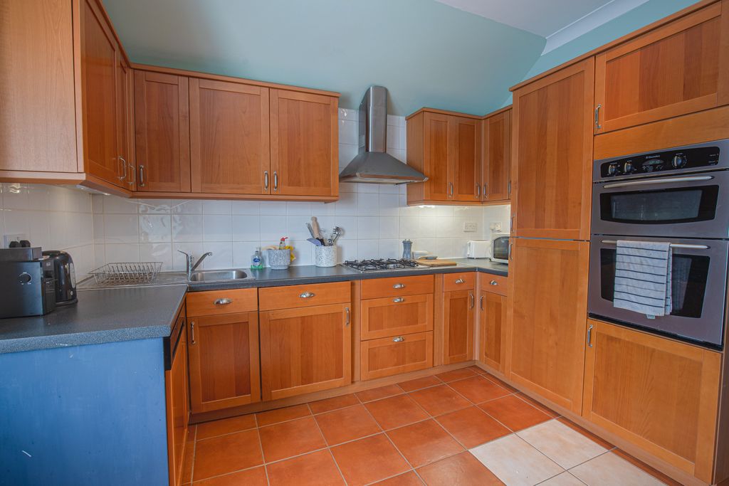 Property photo 1 of 15 Kitchenarea