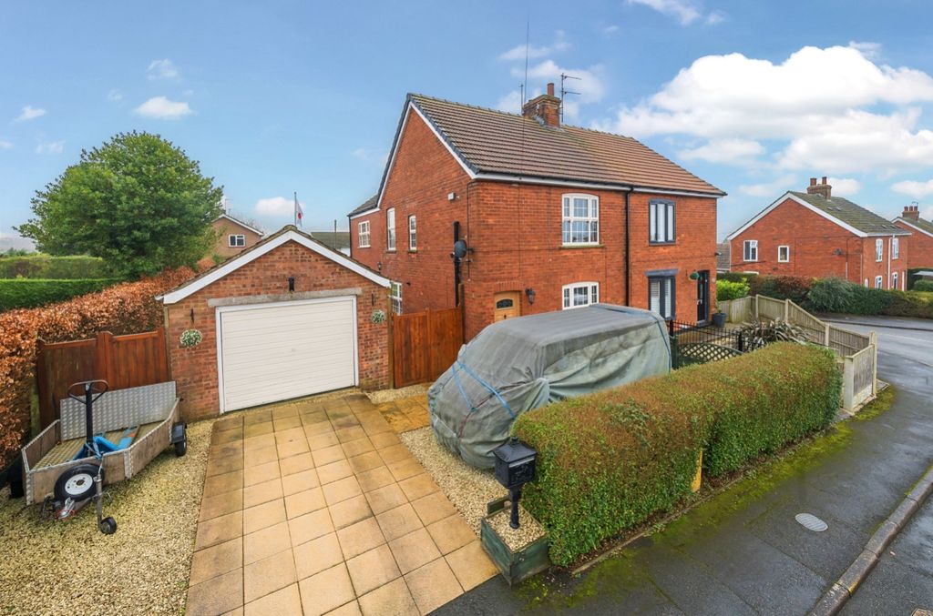 Property photo 1 of 23 1070952 (1)