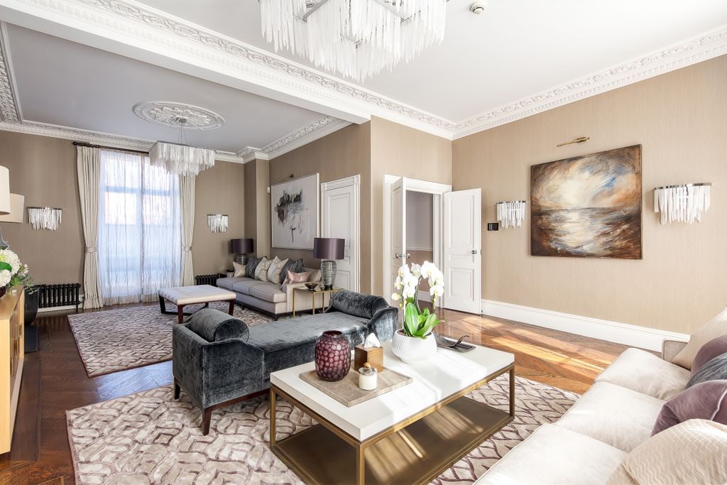 Property photo 3 of 16 Wilton Street