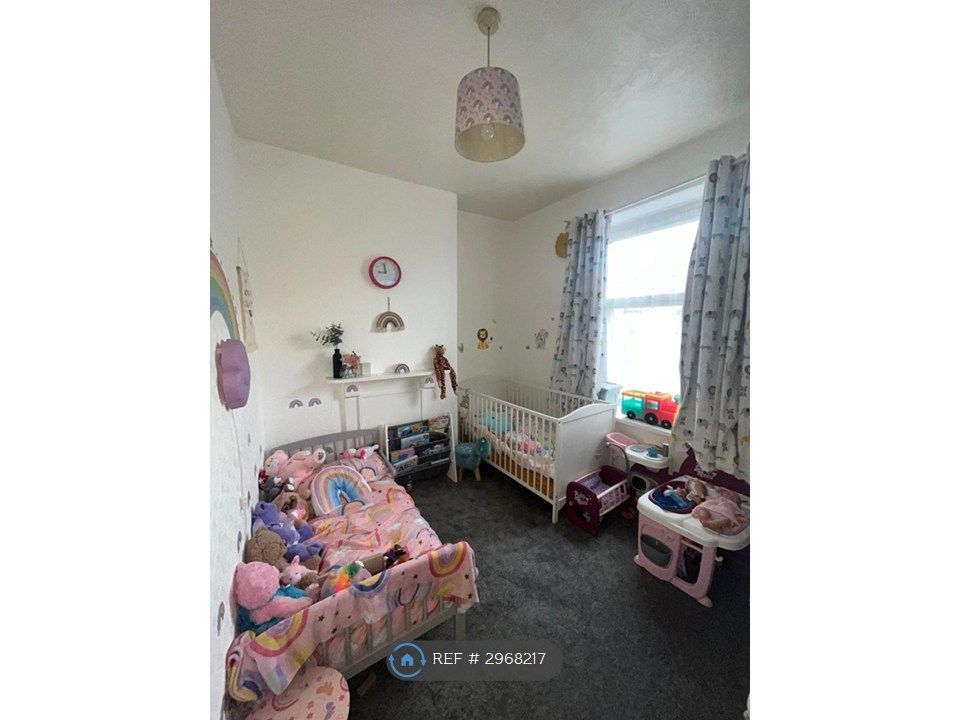 Property photo 3 of 5