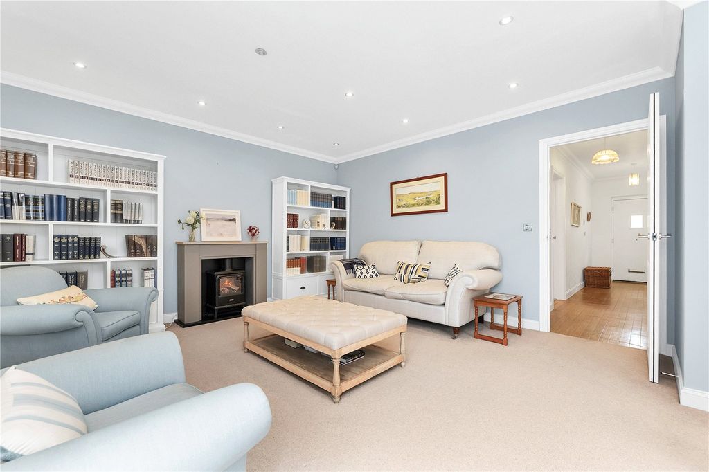 Property photo 2 of 22 Picture No. 20