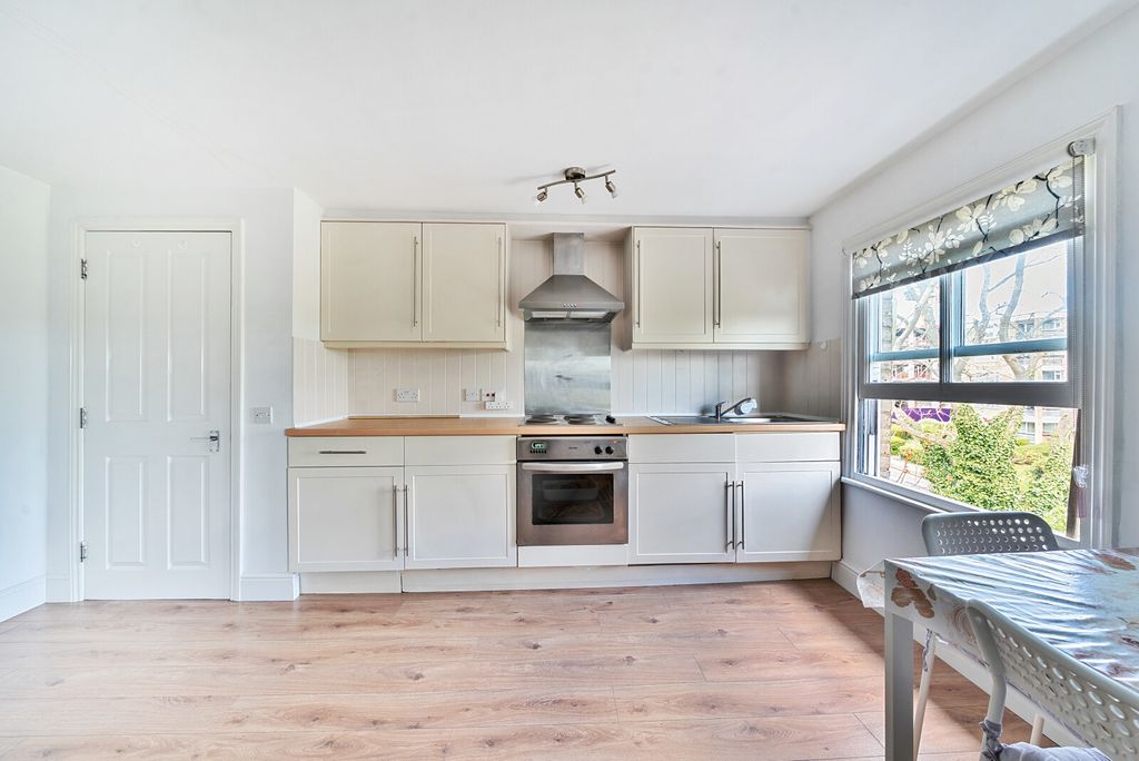 Property photo 3 of 13 Kitchen