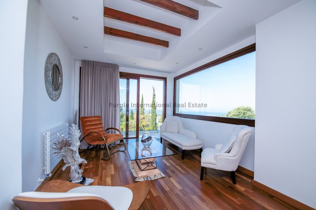 Property photo 3 of 36