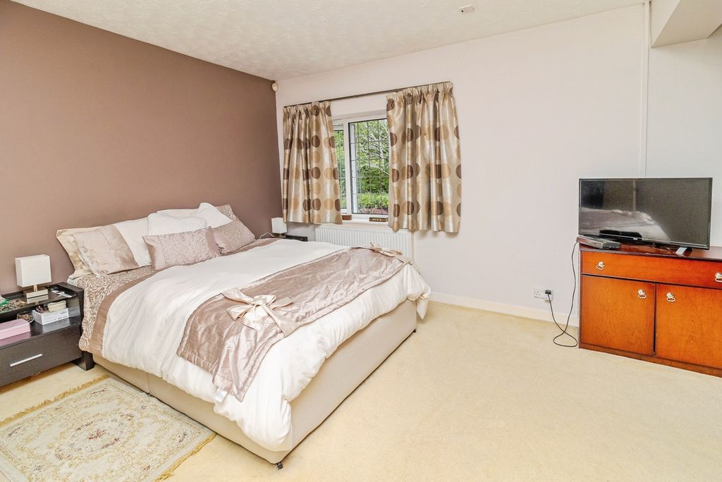 Additional image 10 of 4 bed detached house for saleFaulkners Way, Leighton Buzzard, Bedfordshire LU7