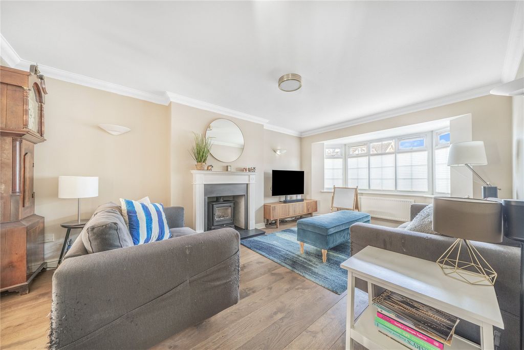 Property photo 3 of 28 Picture No. 35