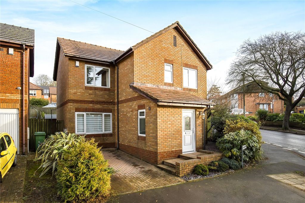 Property photo 1 of 35 Picture No. 01