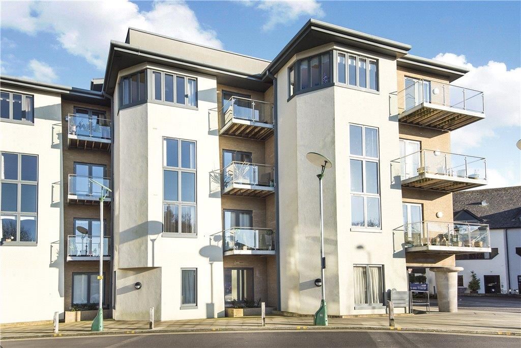 Property photo 1 of 11 Exterior