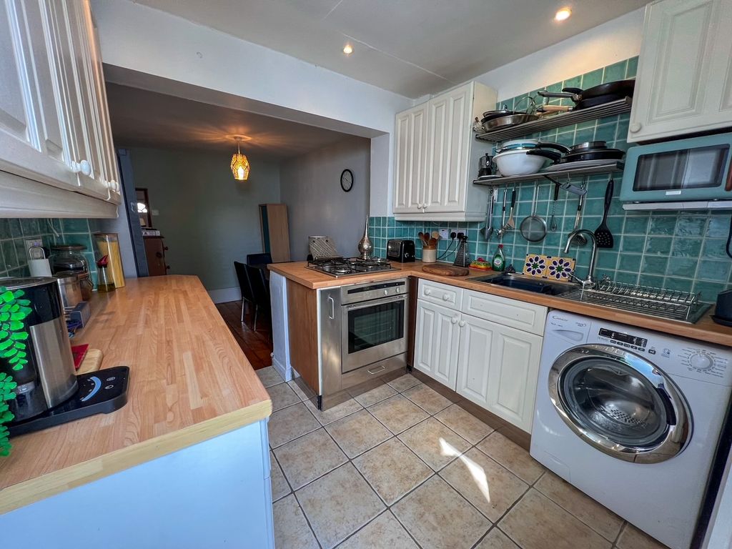 Property photo 3 of 29
