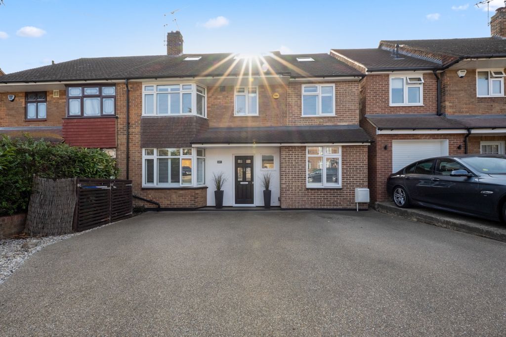 Property photo 2 of 37 5567973