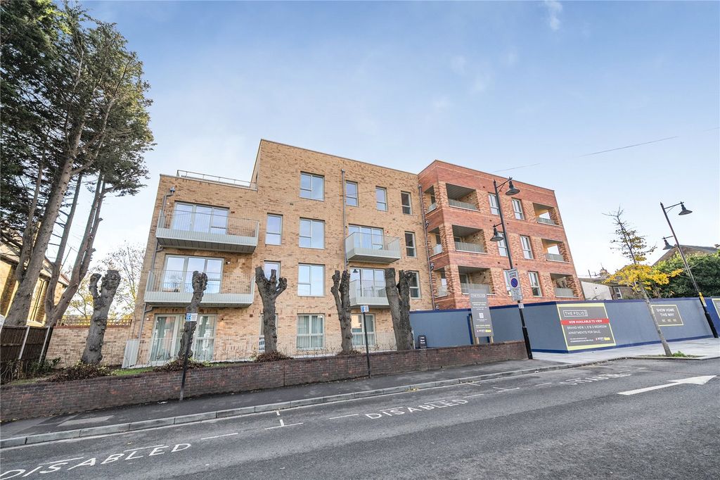 Property photo 2 of 11 Picture No. 13