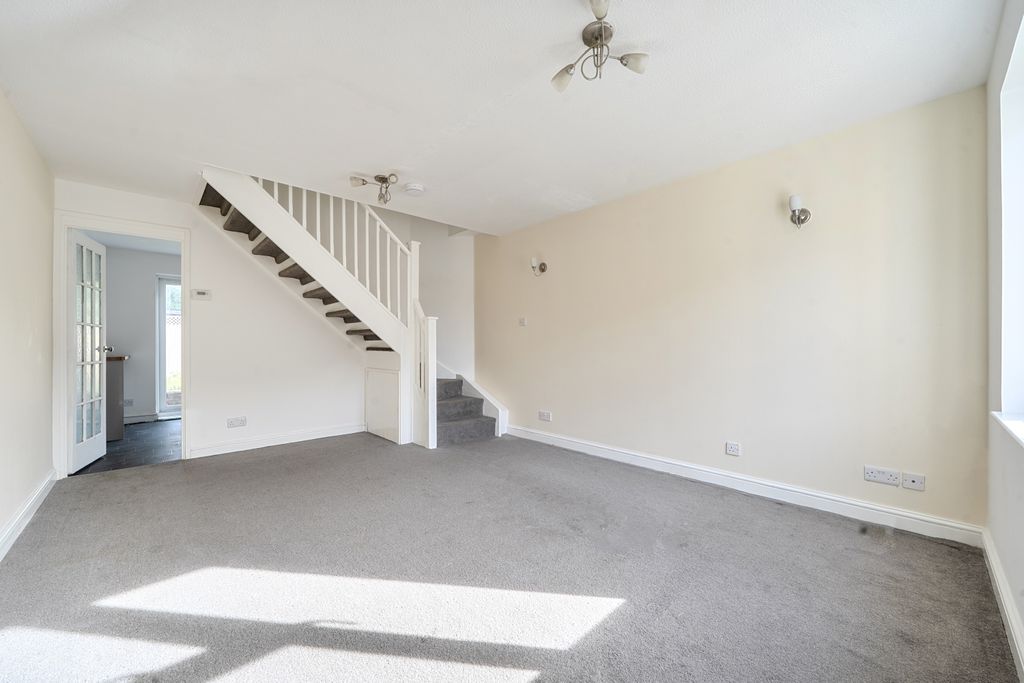 Property photo 3 of 10 1523899 (6)