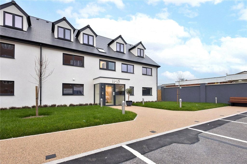 Property photo 1 of 10 External