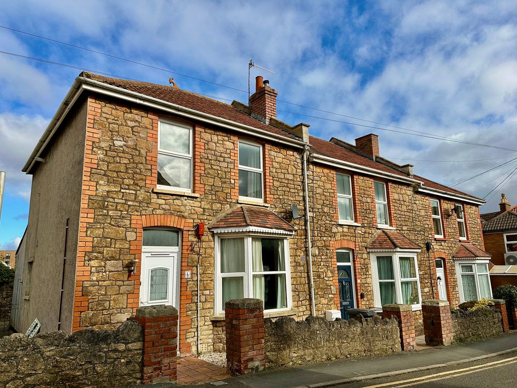 Property photo 1 of 9