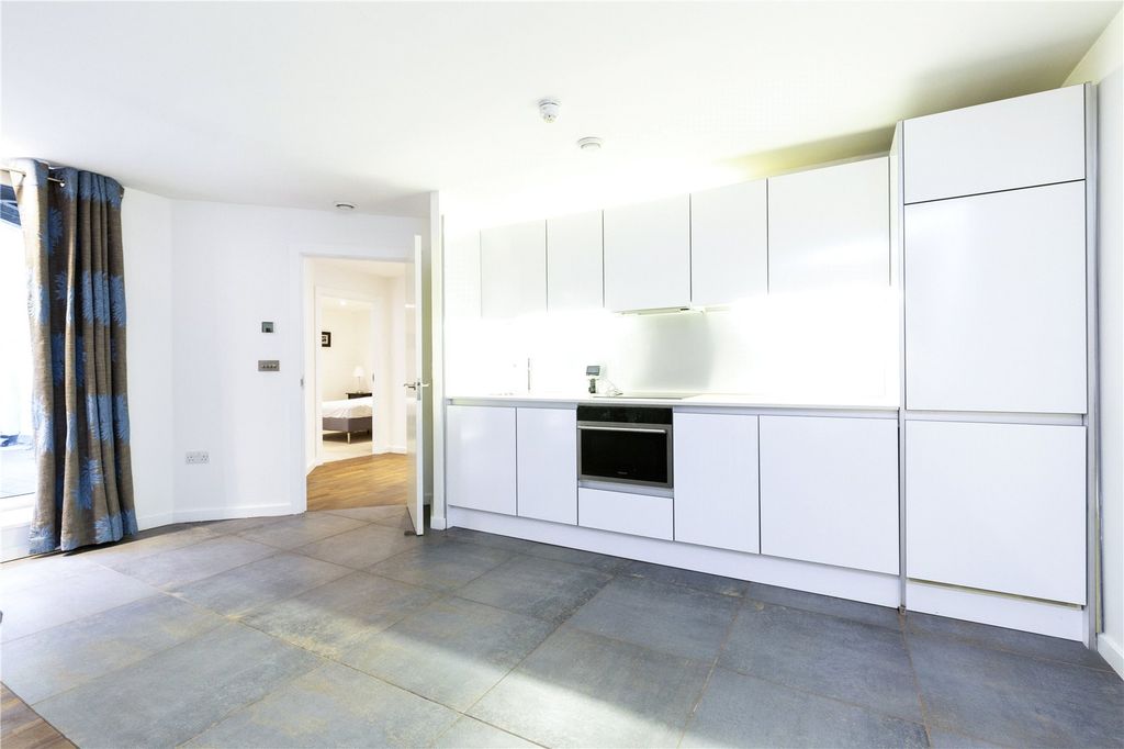 Property photo 2 of 17 Kitchen