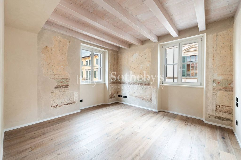 Property photo 2 of 26