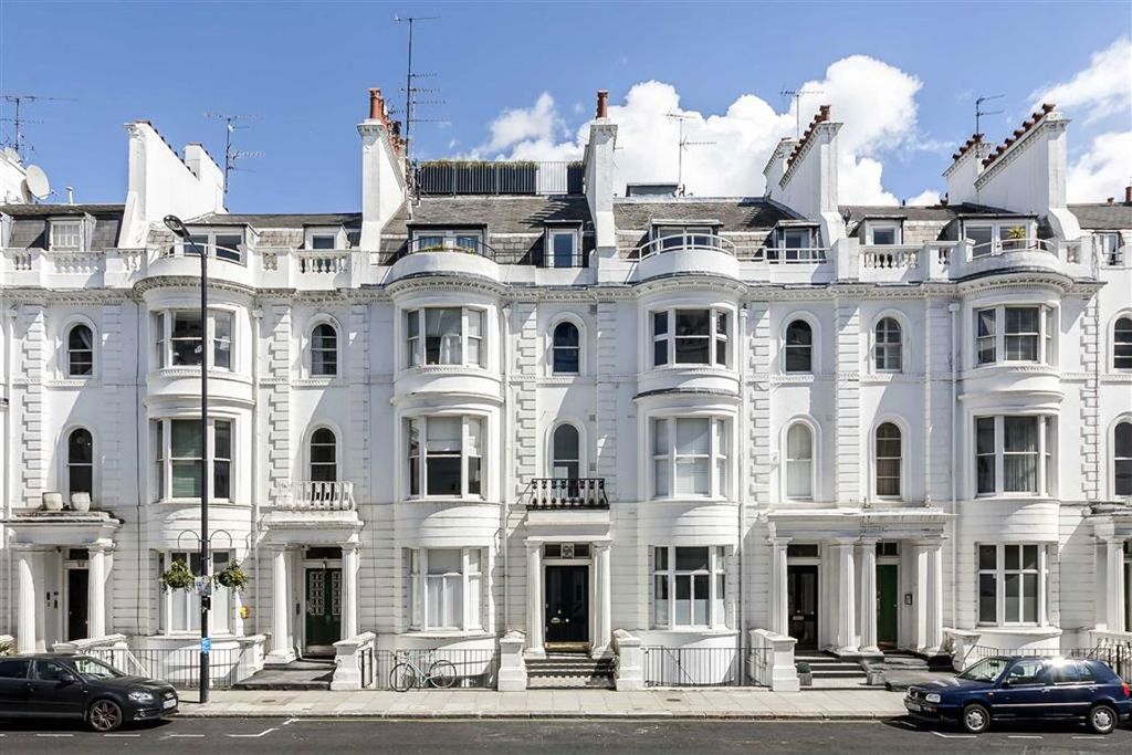 Property photo 1 of 5