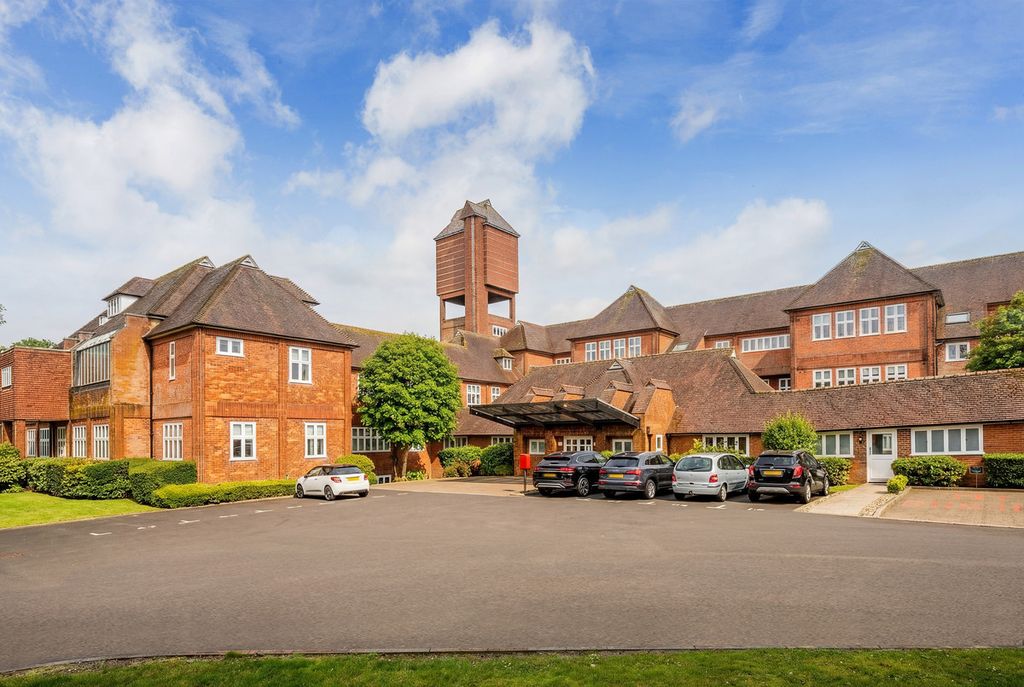 Property photo 2 of 11