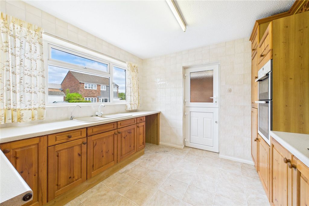 Property photo 2 of 12 Picture No. 02