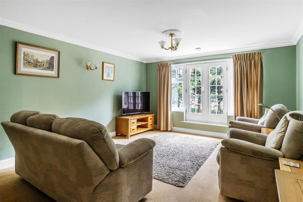Property photo 3 of 15 16-Pegasus-Court-18.Jpg