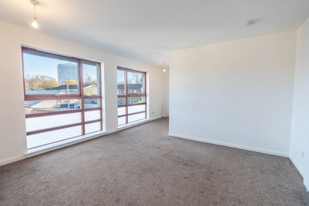 Property photo 3 of 16 Gallery