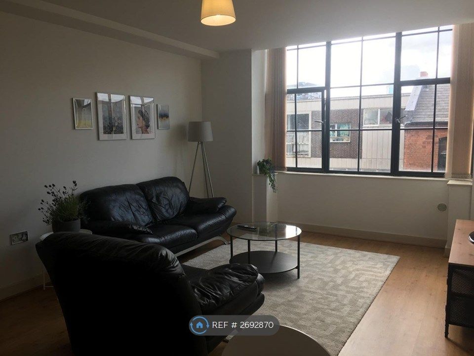 Property photo 3 of 7 Living Room 3