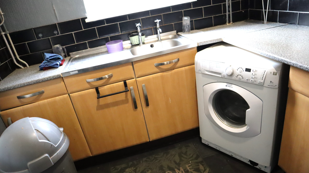 Property photo 3 of 53